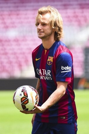 Barcelona Harus Memenangi Semuanya