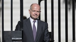 William Hague Tinggalkan Jabatan Menlu Inggris