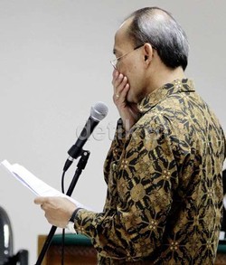 Divonis 10 Tahun Penjara, Eks Deputi Gubernur BI Budi Mulya Ajukan Banding