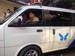 Tolak Autopsi, Keluarga Yakin Pengemudi Altis Meninggal Karena Jantung