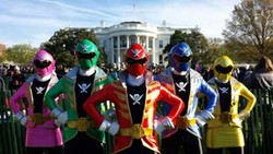 Roberto Orci dan Penulis X-Men Gabung di Film Power Rangers