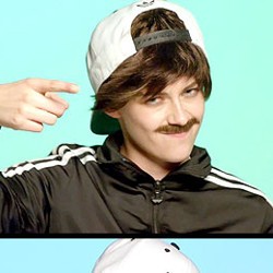 Begini Gaya Kristen Stewart dan Anne Hathaway Jadi Pria