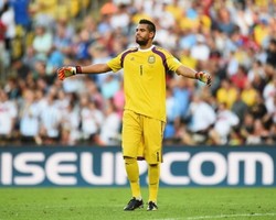 Argentina Pulang dengan Kepala Tegak, tapi Tanpa Senyum