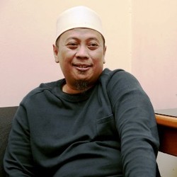 Opick dan Regenerasi Penyanyi Religi