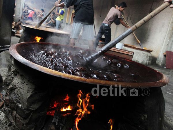 Manisnya Rezeki Dodol Betawi