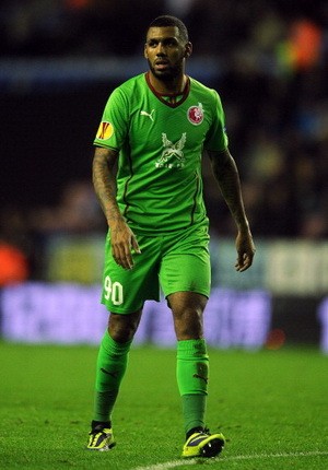 Inter Datangkan Yann MVila