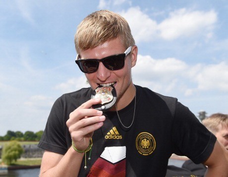 Bayern Konfirmasi Bakal Lepas Kroos