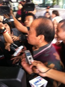 KPK Geledah Rumah Sutan Bhatoegana dan Seorang Swasta di Bogor