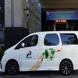 Ini Mobil Listrik Sekelas Alphard Sumbangan Pertamina ke 6 Kampus