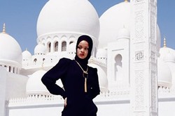 Rihanna Hapus Kicauan #FreePalestine di Twitter