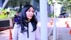 Istri Muda Wali Kota Pelembang Batal Diperiksa KPK