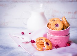 Tak Sempat Bikin Cookies? Pesan Saja Cookies Online