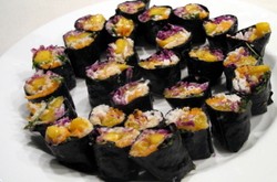 Bosan dengan Gorengan? Yuk, Bikin Sushi dari Buah dan Sayur untuk Berbuka!