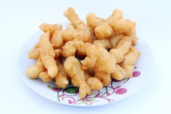 Kriuk Renyah Biji Ketapang Ini Cocok Buat Sajian Lebaran