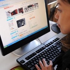 Belanja Online, Cukup Ongkang-ongkang Barang pun Datang