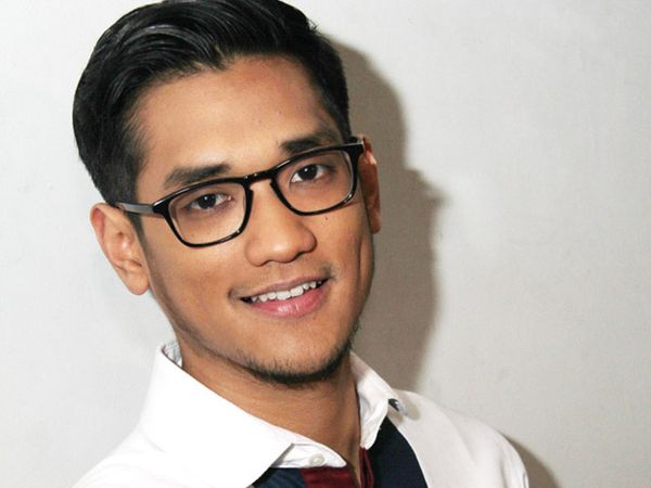 Senyum Menggoda Afgan untuk Para Perempuan