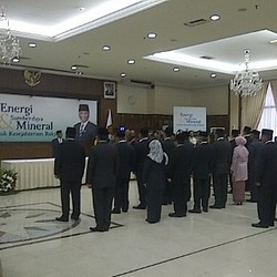 Rombak 24 Pejabat ESDM, Jero Wacik: Camkan Lagu Padamu Negeri