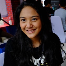 Putri Tanjung Ingin Bangkitkan Nasionalisme Anak Muda