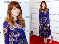 Si Cantik Emma Stone Berbunga-bunga