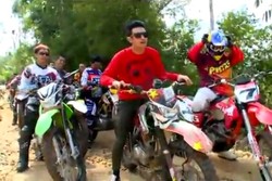 Serunya Menjajal Motor Trail di Pacitan