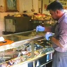 Perampok Bersenpi Beraksi di Blitar, Toko Emas Jadi Sasaran