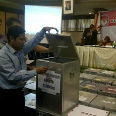 KPU Kabupaten Kediri Dipulangkan dari Rekapitulasi Tingkat Provinsi