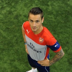 Wenger Optimistis Debuchy Langsung Nyetel di Arsenal