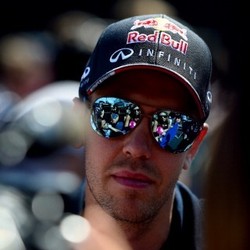 Vettel Tak Tutup Kemungkinan Pindah ke Ferrari di Masa Depan