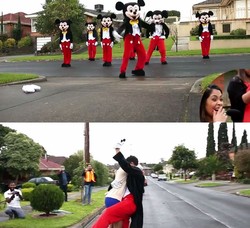 So Cute! Pria Ini Lamar Kekasihnya dengan Menari dalam Kostum Mickey Mouse