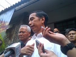 Sabtu Sore, Jokowi Sambangi Sejumlah Gereja