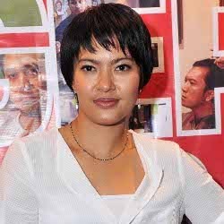 Lola Amaria Berkisah Tentang Negeri Tanpa Telinga