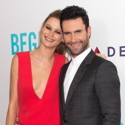 Ini Persiapan Adam Levine Jelang Pernikahan