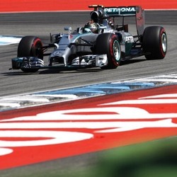 Rosberg Kembali Jadi yang Terdepan