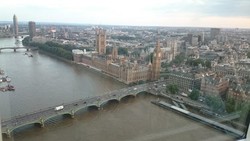 Ini Waktu Paling Tepat Menikmati Big Ben di Atas London Eye