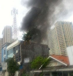Rumah di Jl Saharjo Tebet Terbakar