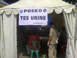Uji Kelayakan, Seluruh Sopir di Terminal Kampung Rambutan Jalani Tes Urine