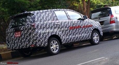 Dikerudungi Stiker Innova Model 2016 Diuji Di India