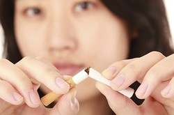 Ini Sebabnya Kenapa Rokok Dilarang di Pesawat