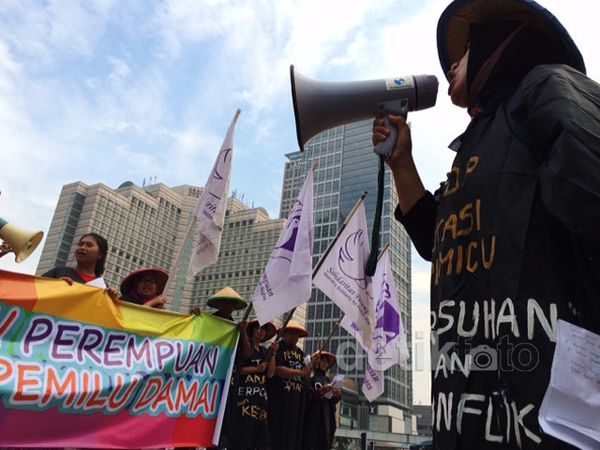 Ibu-ibu Minta KPU Tak Undur Pengumuman Pilpres