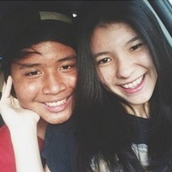 Mesranya Si Cantik Shaloom Razade dan Pacar