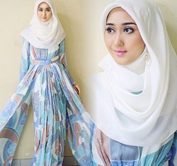 Tips Foto OOTD Agar Terlihat Cantik & Menarik Ala Dian Pelangi