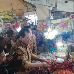 Jelang Lebaran, CT Sebut Harga Kebutuhan Pokok Stabil