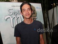 Adipati Dolken, Idola Para ABG