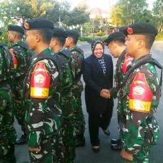 Risma Minta Petugas Pengamanan Lebaran Kawal Kawasan Pergudangan dan Mal