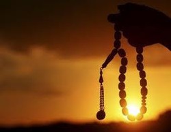 Memaknai Hidup Lewat Tasbih, Tahmid, Tahlil dan Takbir