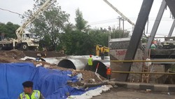 Ini Penampakan Perbaikan Jembatan Comal yang Dikebut