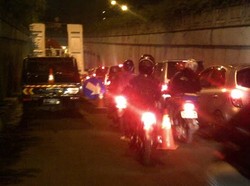 Ada Perbaikan Jalan Tengah Malam, Pasar Minggu Arah Lenteng Agung Macet