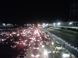 Sepekan Jelang Lebaran, Pelabuhan Merak Mulai Dipadati Antrean Kendaran