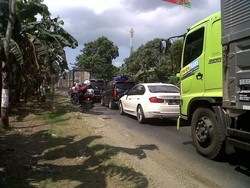Macet di Jalur Selatan Banyumas Disebabkan Persimpangan dan Pintu Kereta