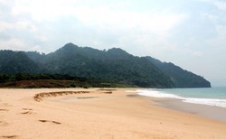 Pantai Lange, Keindahan Pantai Aceh Besar yang Tersembunyi